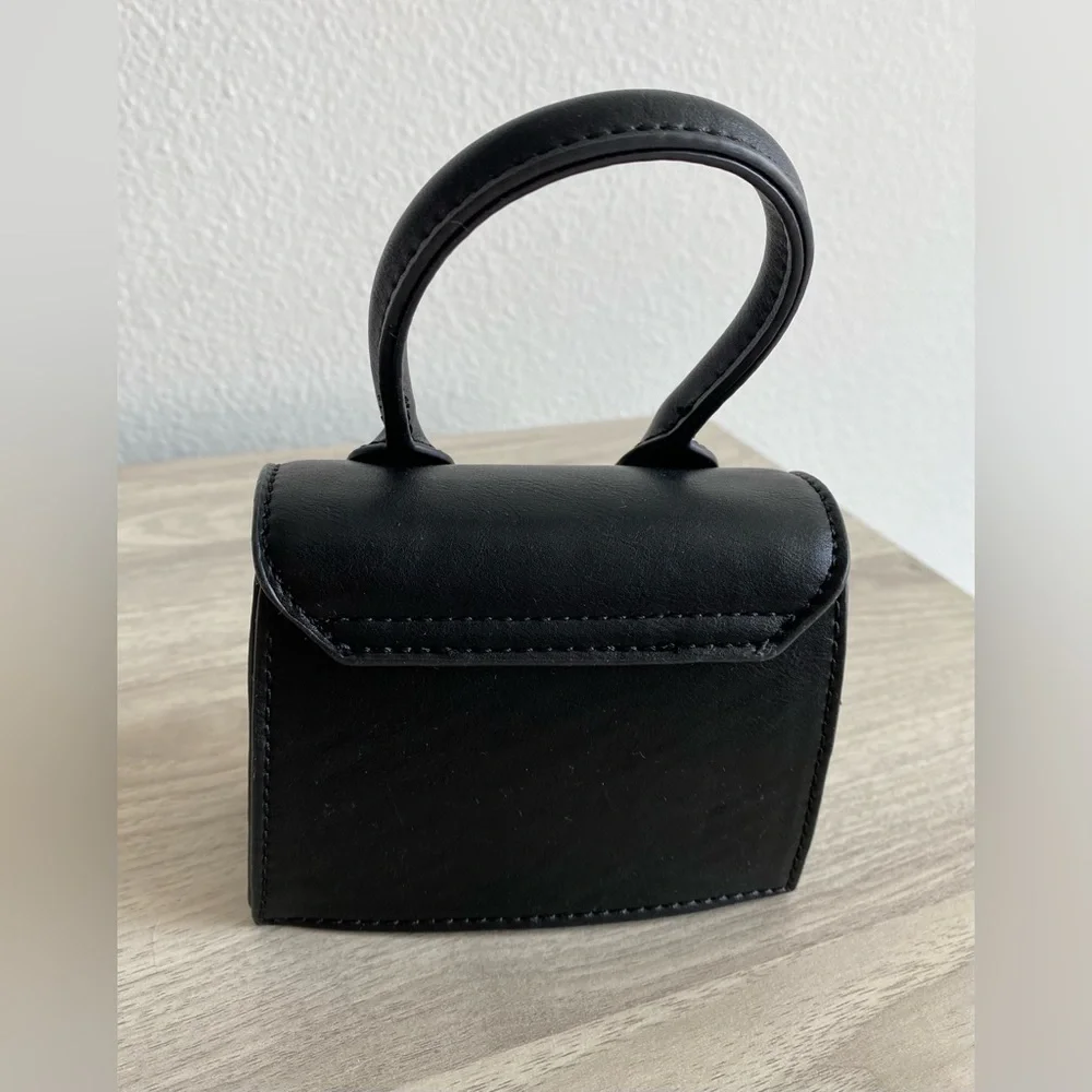 🖤fashion nova mini bag🖤 - Picture 2 of 6